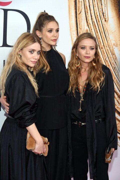 Elizabeth Olsen with her Sisters, Ashley and Mary-Kate Olsen